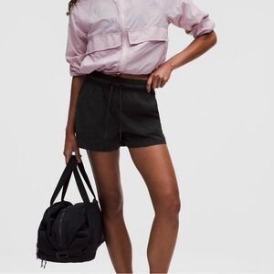 Lululemon dance studio high rise shorts 3.5”